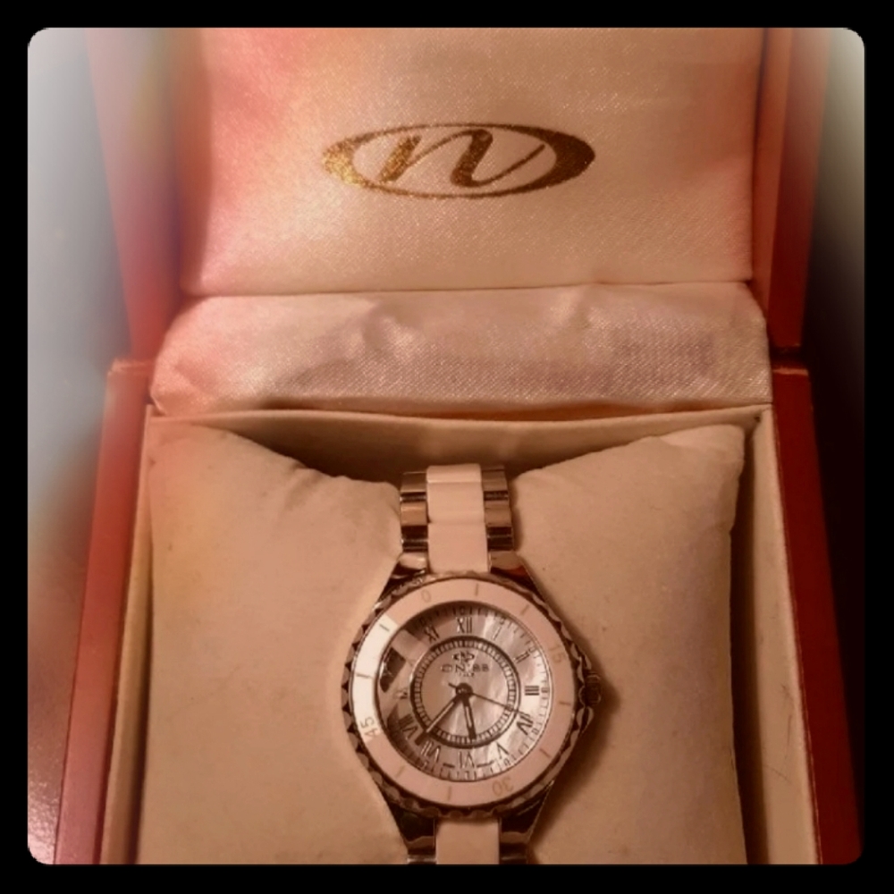 ONISS PARIS WATCH
